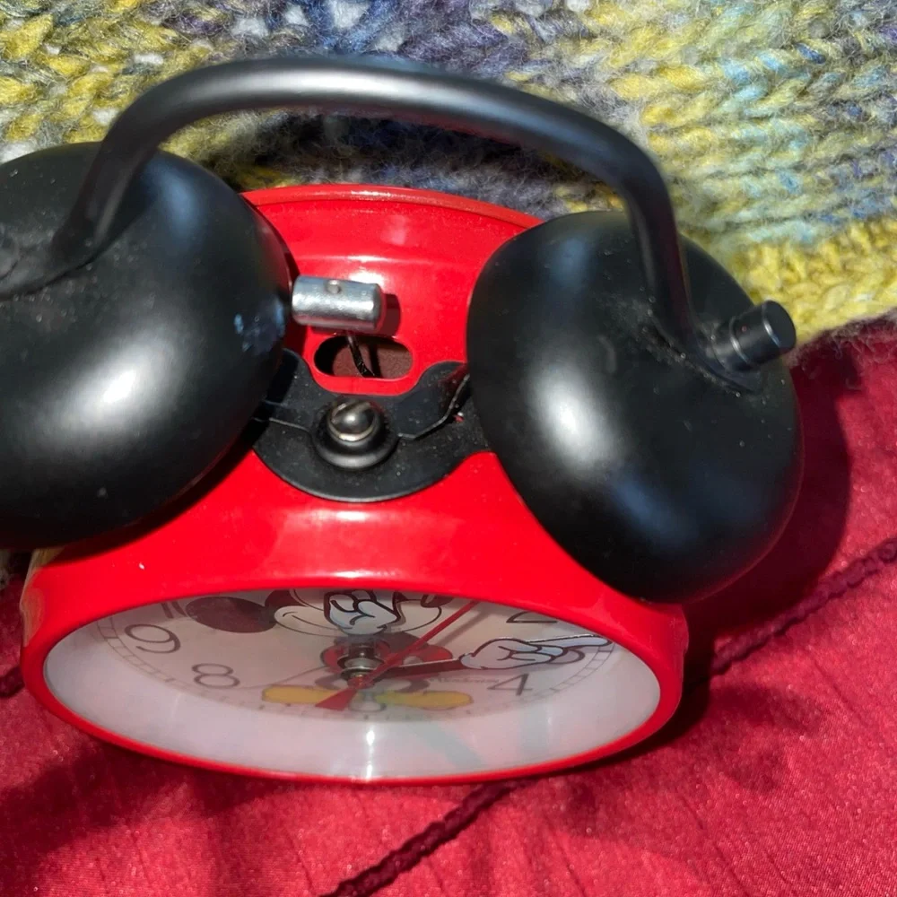Disney Sunbeam Red Mickey Mouse Alarm Clock vintage - Picture 3 of 7